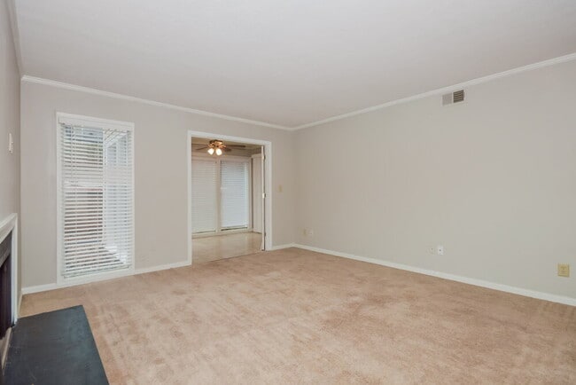 Photo - 108 Augusta Dr