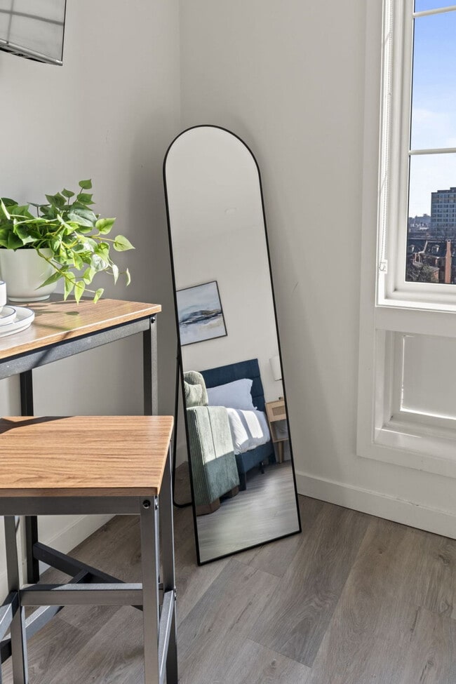 Photo - 501 N Perth St Unidad SI ID1289476P