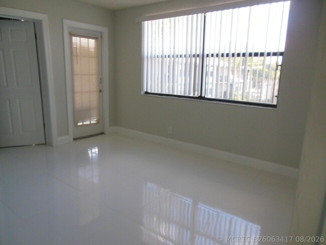 Photo - 728 Executive Center Dr Unit 31
