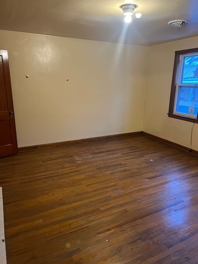 Photo - 9128 - 148/150 COTTAGE STREET Unit 148