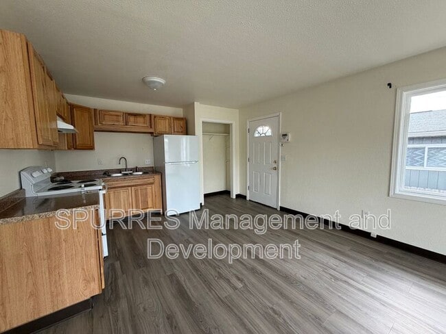 Photo - 138 N Klevin St