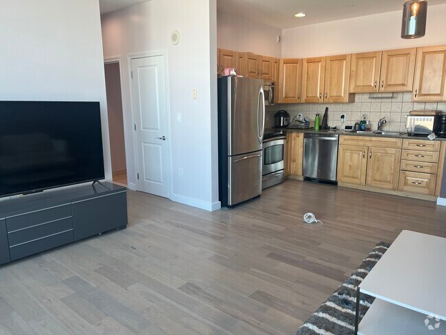 Building Photo - 901 N Penn St Unit R2605 Rental