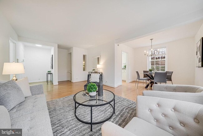 Photo - 3701 39th St NW Unidad A181