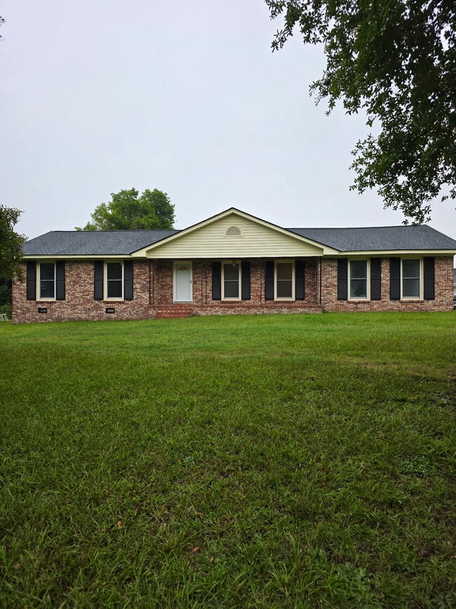 Building Photo - 2942 Larkspur Rd Rental