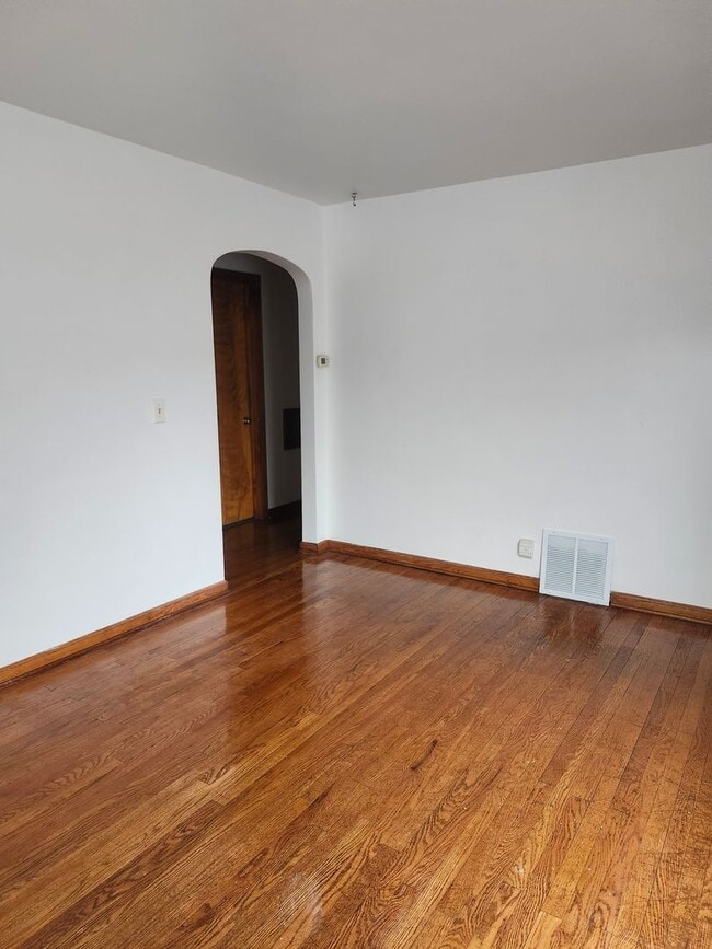 Photo - Single family home in great neighborhood!