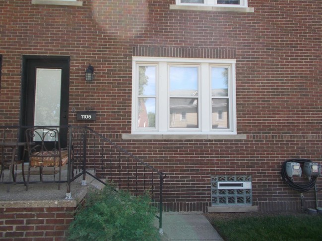 Photo - 1105 S Lafayette Ave Townhome