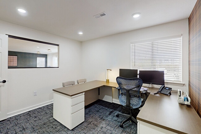 950 office_010