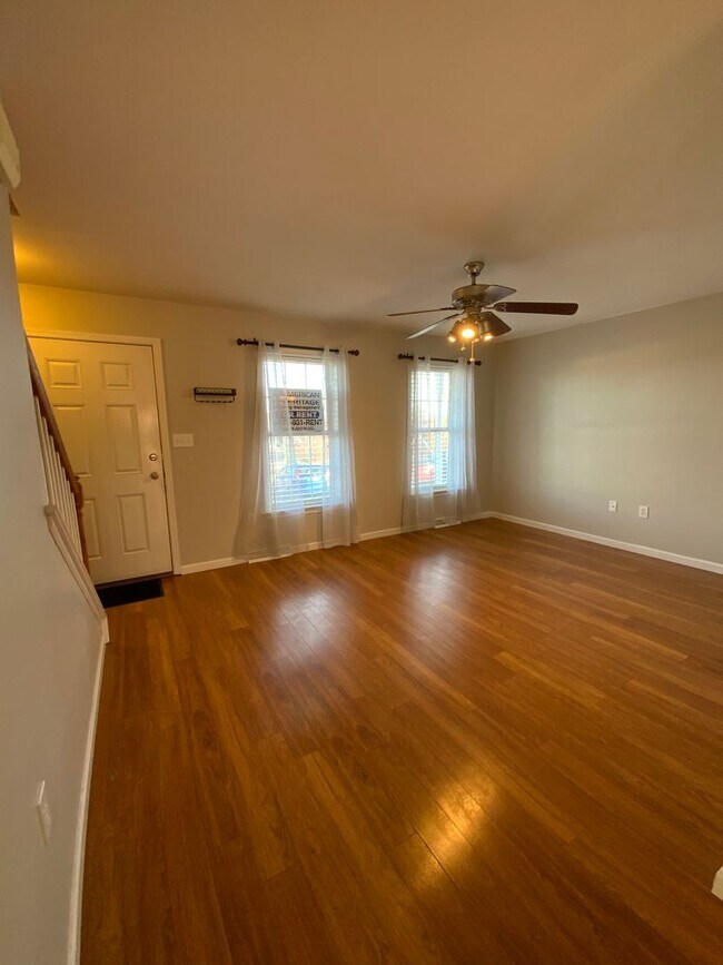 707 Knoll Drive, Mount Joy, PA 17552 Rental House Rental in Mount Joy