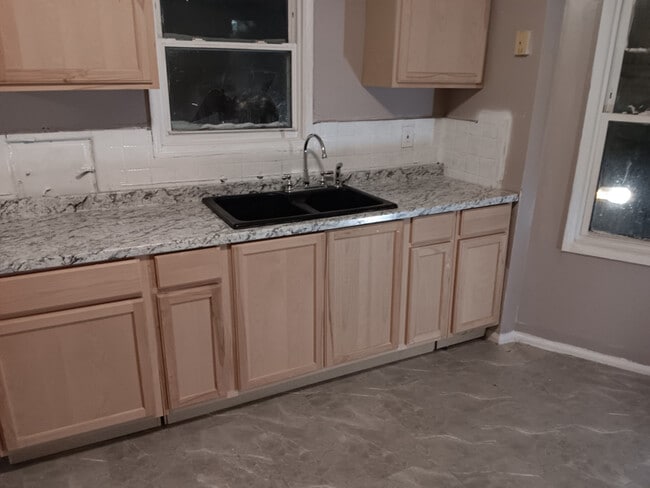 Photo - 16306 Tacoma St