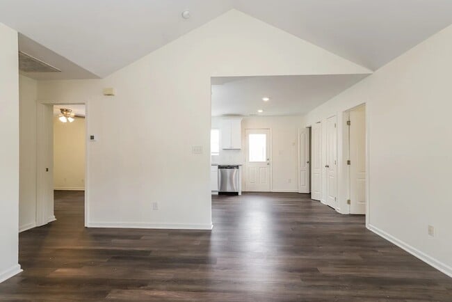 Photo - 297 Maynard S Dr