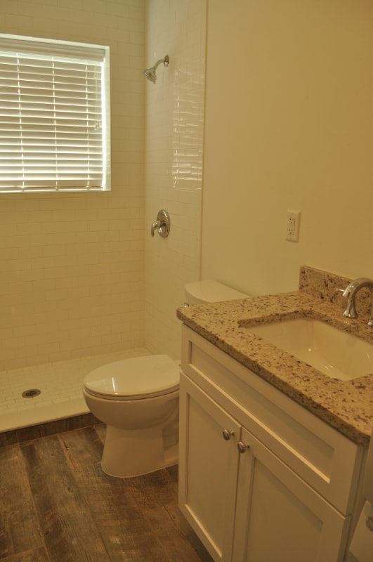 Photo - 520 Holt Ave