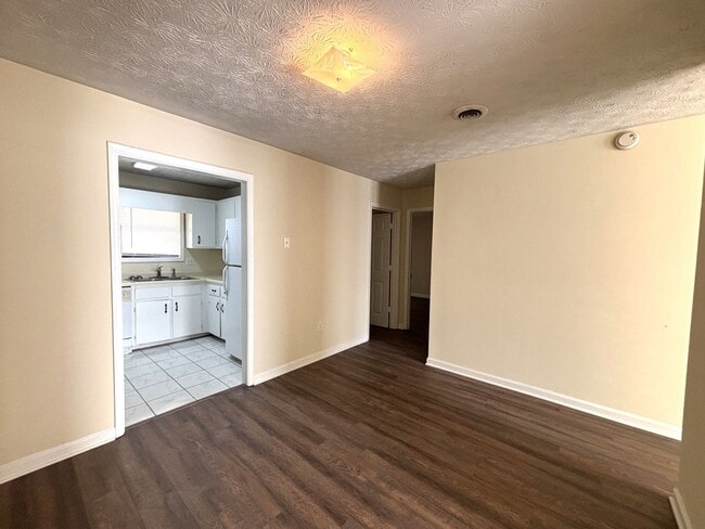 Photo - EAST PACES DR - 250/252 Unit 250