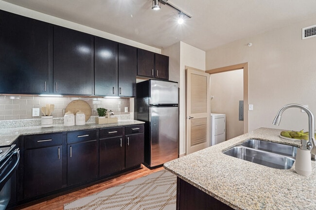 Photo - This One’s a Yes! Unit DW3