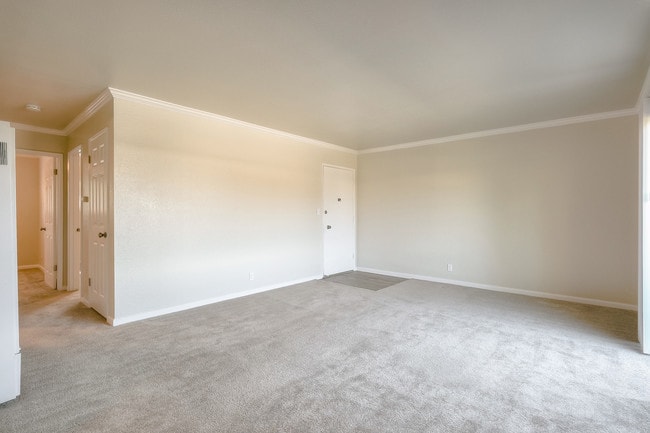 Photo - Cedar Apartments