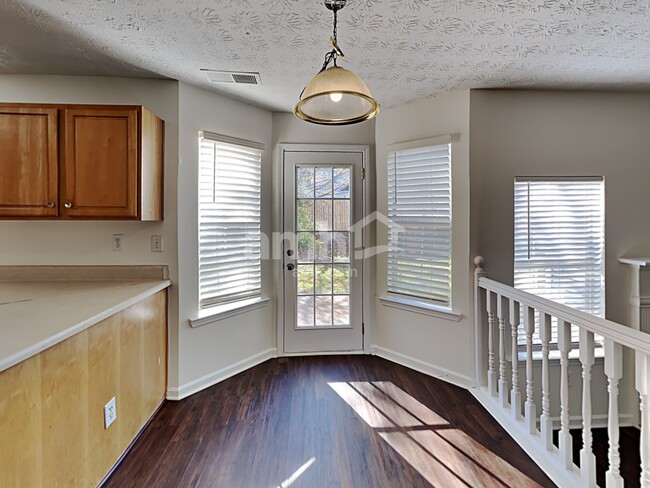 Photo - 750 Compton Ln