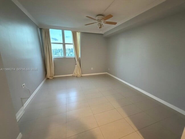 Building Photo - 2475 Brickell Ave Unit 2003