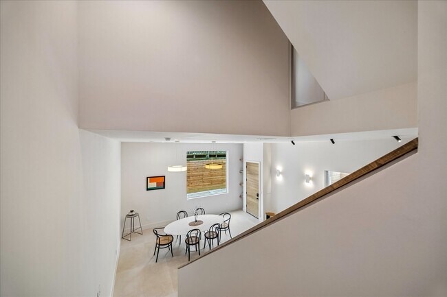 Building Photo - 3514 Mt Vernon St