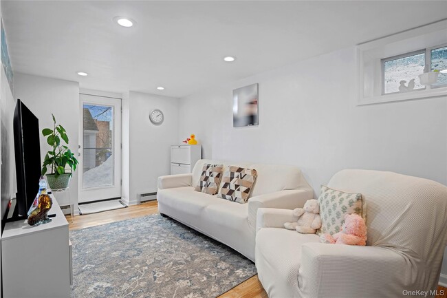 Photo - 46 N High St Unit 1