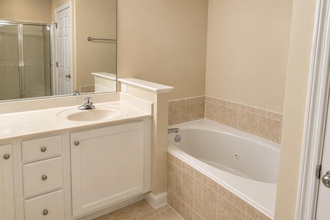 Photo - 4305 Flintlock Ln