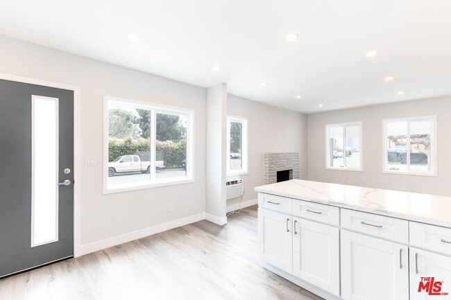 Photo - 3872 Bentley Ave