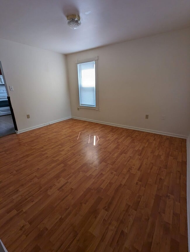 Photo - Spacious 3 Bedroom House Available Now!