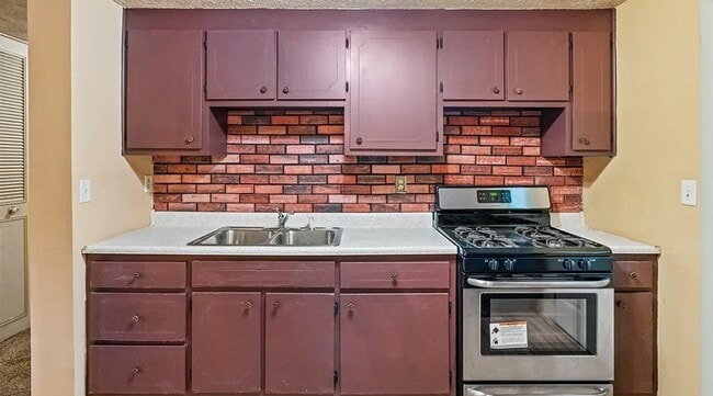 Photo - 5238 Elmwood Dr