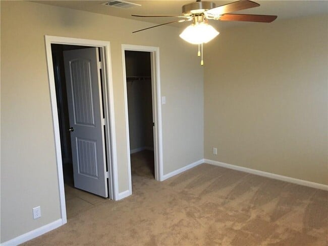 Photo - 926 Lost Pines Ln