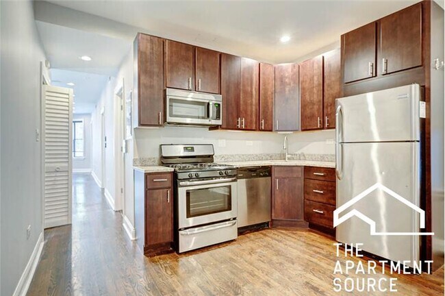 Photo - 2019 N Hoyne Ave Unit 1