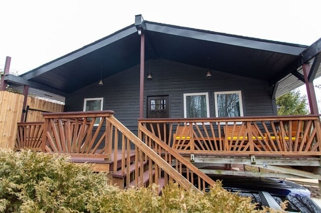 Photo - 7115 W 71st St