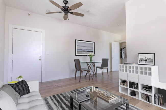 Modern Studios in Koreatown - Modern Studios in Koreatown Apartments