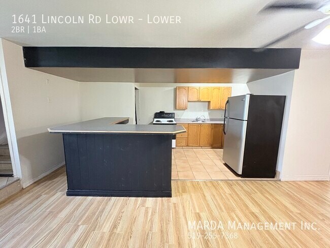 Photo - COZY OPEN CONCEPT 2 BED/1 BATH LOWER UNIT - INCLUSIVE! Unit Lower