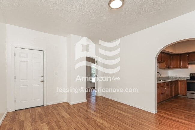 Photo - 137 Pleasant Ave