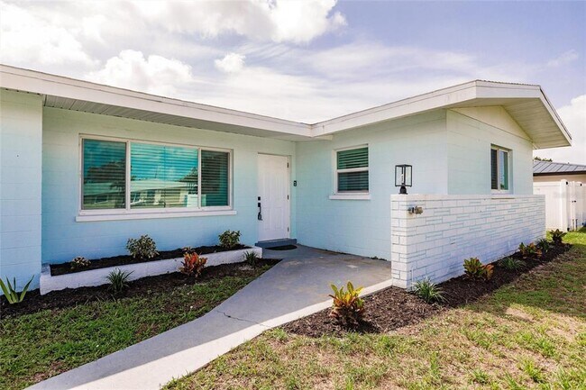 Photo - 3316 Port Charlotte Blvd