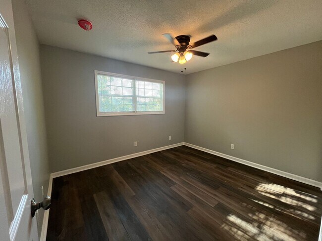 Photo - 2213 Jonathan Dr NW Unit Apartment D