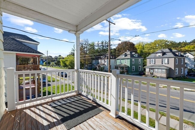 Photo - 403 Valley Dr