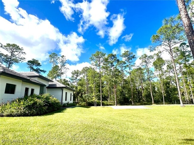 Photo - 510 12th Ave NE