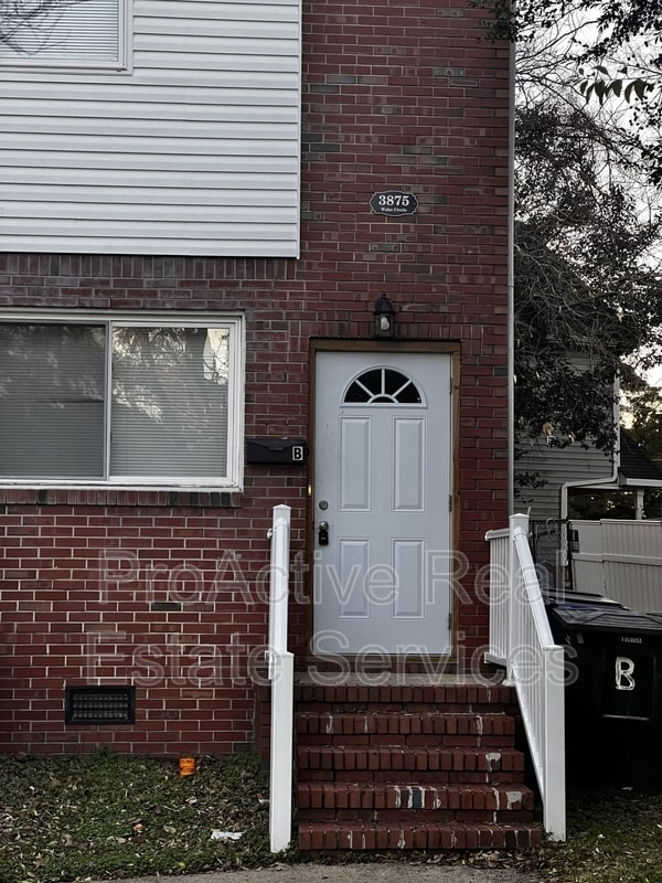 Photo - 3875 Wake Cir