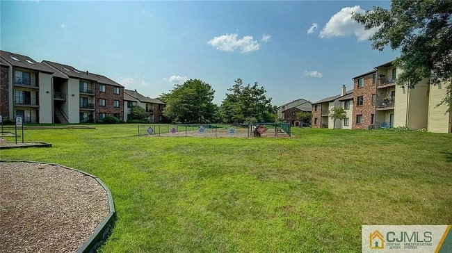 Photo - 3 Covington Ct