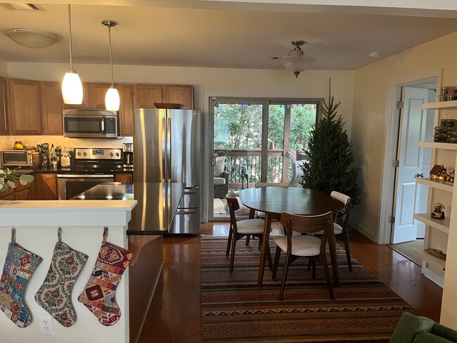 Photo - 449 Clairemont Ave Unit M4