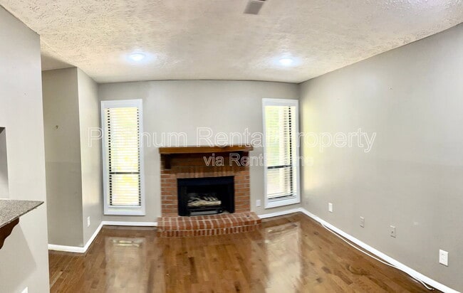 Photo - 1555 Terrell Mill Pl SE Unit E