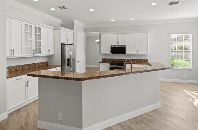 Building Photo - 9845 Cobblestone Creek Dr Rental