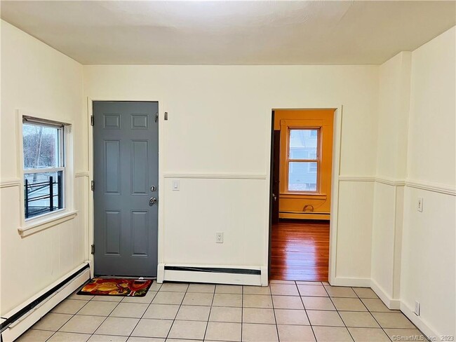 Photo - 115 Clinton St