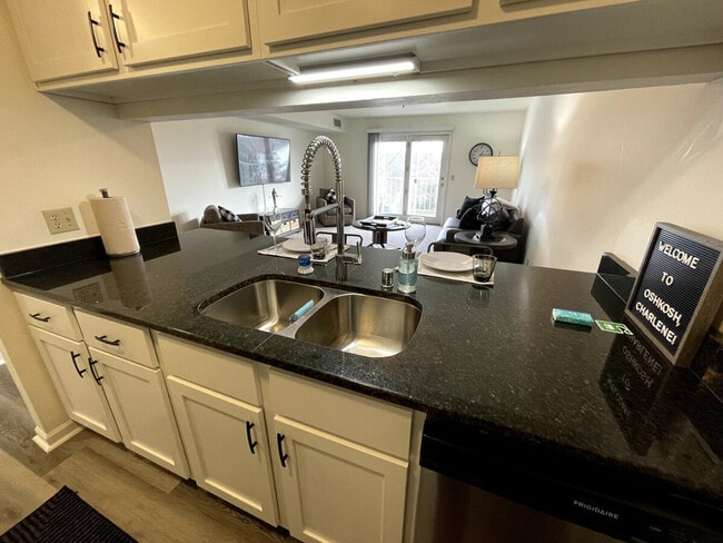 Photo - 1335 Summit Ave Unit ID1253101P