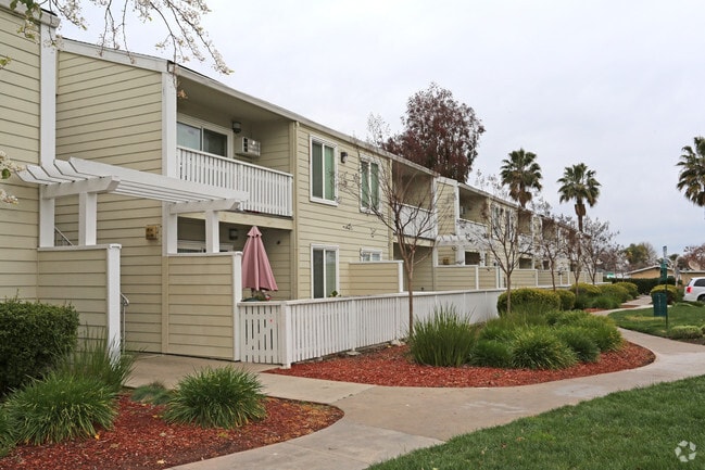 PARKSIDE BRENTWOOD