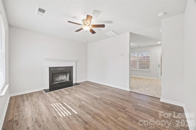 Photo - 1411 Swaying Branch Ln