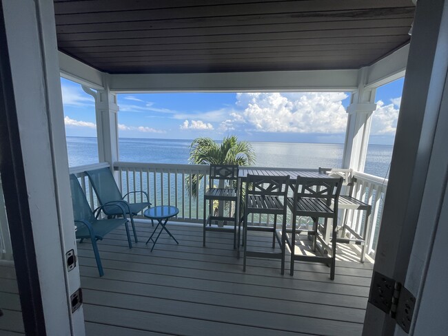 Building Photo - 5200 Coquina Key Dr SE Unit D Rental