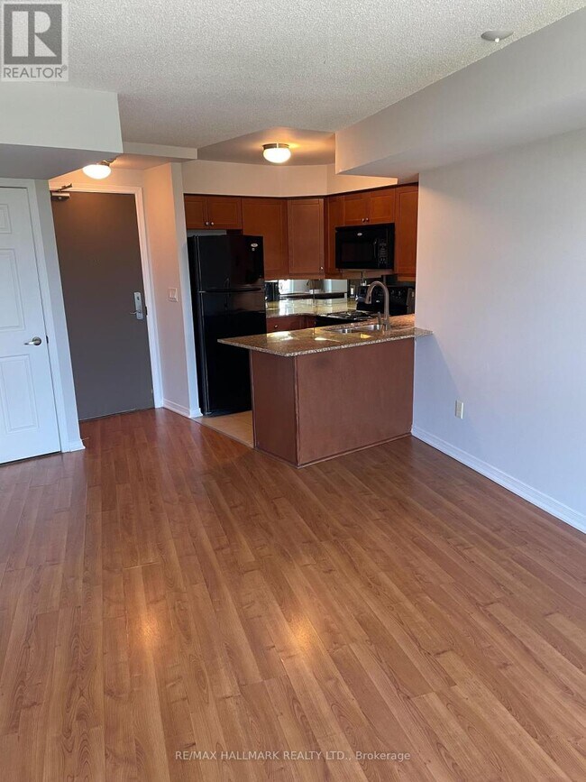 Photo - 18 Valley Woods Rd Unit 1015
