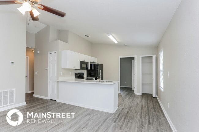 Photo - 1350 33rd St S