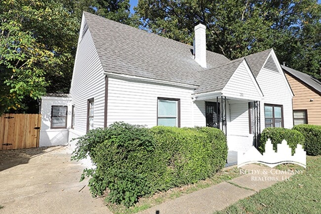Photo - Gorgeous Two-Story White House with Bonus Room