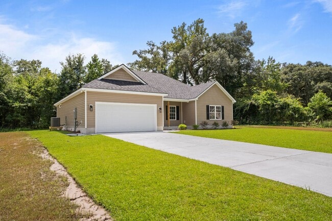 Photo - 295 Deer Rd